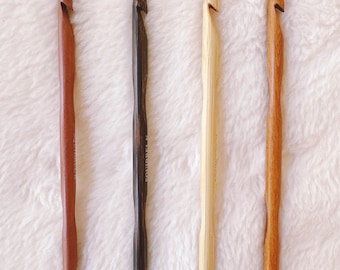 Eichhörnchen Hand-gefertigte Bambus und Hölzerne Doppelspitze Häkelnadel