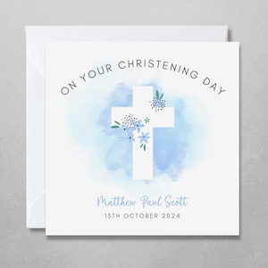 de baptême personnalisée | Croix florale sur aquarelle bleue | Carte religieuse pour bébé garçon | Avec le nom de l'enfant et la date de baptême