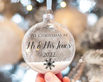 Personalised 1st Christmas Married Glitter Glass Christmas Tree Bauble Ornament