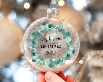 Personalised Family Christmas Wreath Glitter Glass Christmas Tree Bauble Ornament