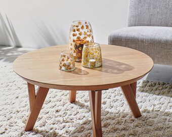 Desidério end table with clearance storage