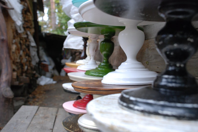 Stand de gâteau de mariage, stand de gâteau rustique, stand de gâteau en bois, grand stand de gâteau, socle blanc de mariage, stand de gâteau blanc, piédestal image 7