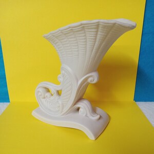 Cornucopia Fine/Thin Bisque Ceramic - Cream - Vintage - Mint - (NBPE#1518)