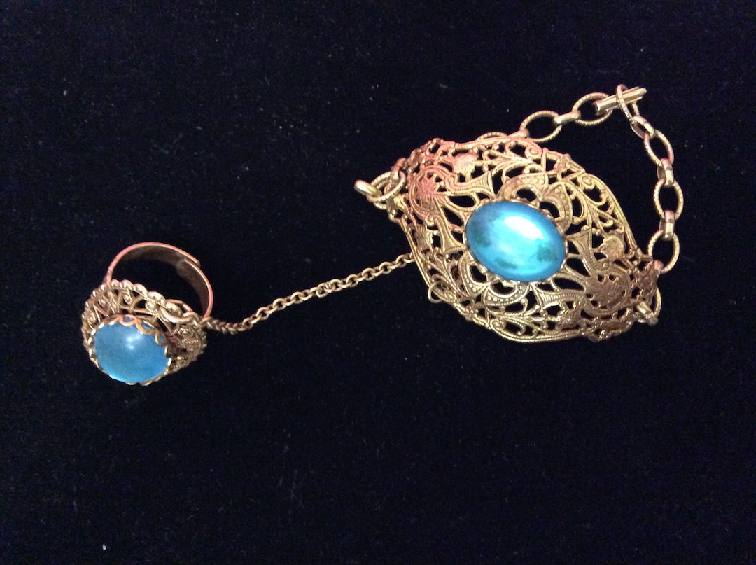 Vintage Cool Filigree Chain Attached Bracelet and Ring Set - (NBPE#847 ...