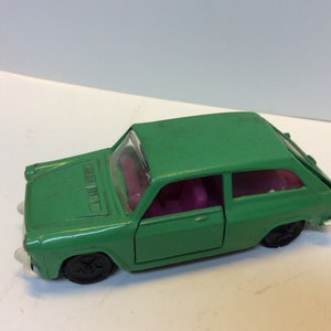 VAZ USSR Metal Vehicle - Lada Niva - 1/43 - Green - Pink Interior - Vintage - (NBPE#497)