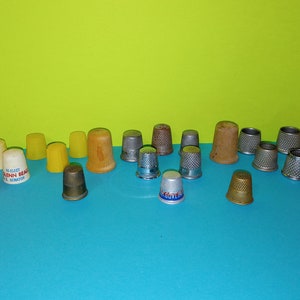 21 Piece Vintage Thimble Collection - Wood/Plastic/Metal - (NBPE#1979)