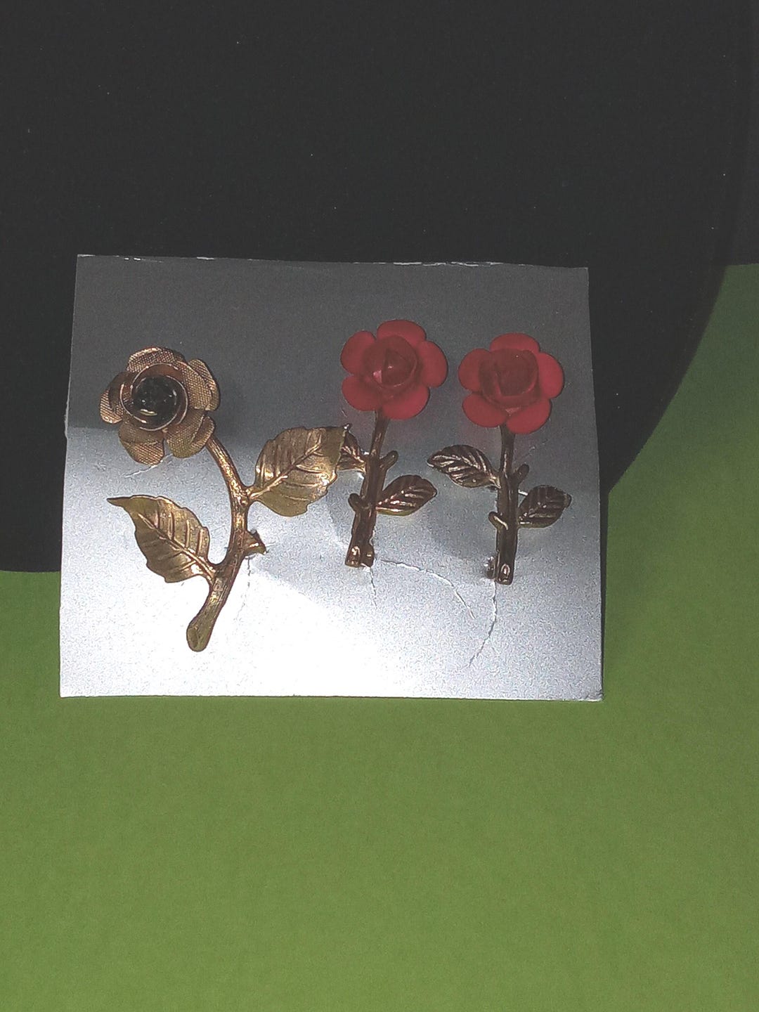 3 Vintage Rose Pins - (NBPE#2174E) - Etsy