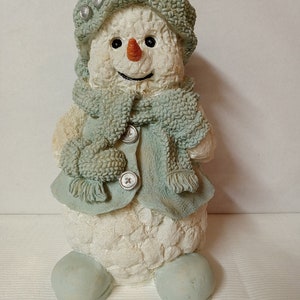 Resin Happy Snow Woman - Vintage - Pre-Owned - (NBPE#1750)