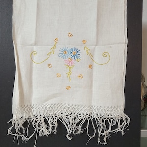 Vintage Linen Fringed Embroidered Table Runner - (NBPE#1767E)