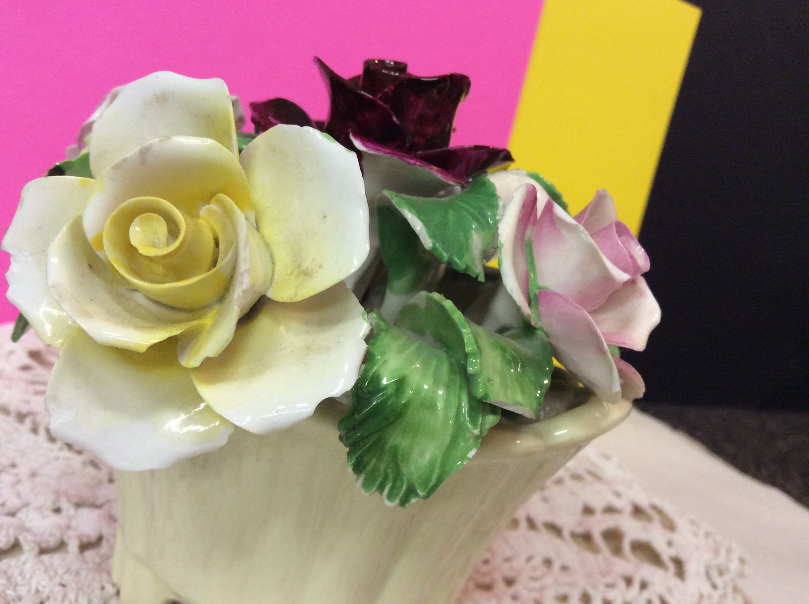 薔薇一輪 BONE CHINA Vintage Crown Royal Bone China - Various Color of Rose