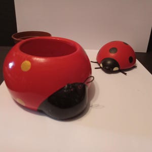 2 Vintage Marienkäfer Figuren - Blumentopf & Wand oder Tisch - (NBPE # 2746)