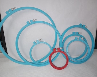 7 Vintage Heavy Duty Embroidery Hoops - Blue & Red - (NBPE#1800E)