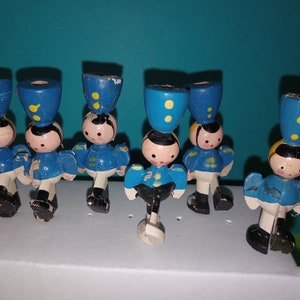 6 Handmade Wooden Soldier Candle Holders - Vintage - (NBPE#1971)