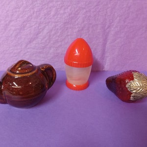 3 Vintage Miscellaneous Salt/Pepper Shakers - (NBPE#1788SB)