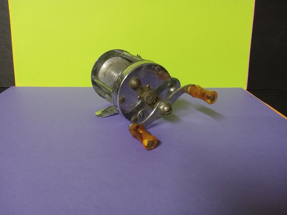 Vintage Pflueger Skilkast - No. 1953 - Made in USA - (NBPE