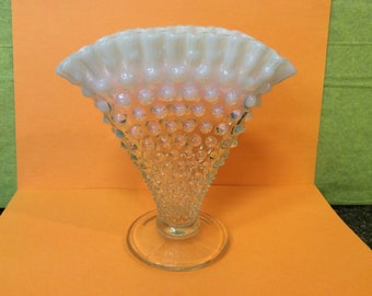 Vintage Clear Hobnail Fan Vase - Clear with Opalescent Fluted Rim - Mint - (NBPE#869)
