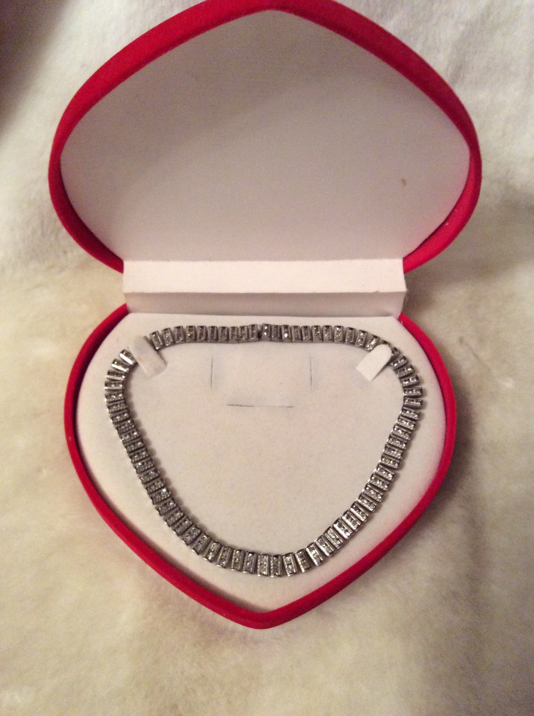 Collier Ras Du Cou Vintage Argenté Et Brillant - Créateur Paris - Occasion Excellent état