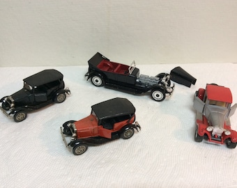 Soviet Model 1:43 Volga GAZ-24 A14 Original. Vintage Diecast Toy