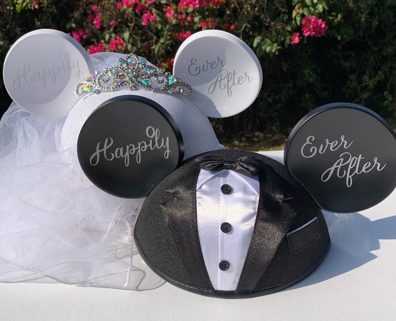 Personalized Bride and Groom Ear Hat Set image 1