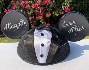NEW Personalized  Mickey Mouse Groom Ear Hat