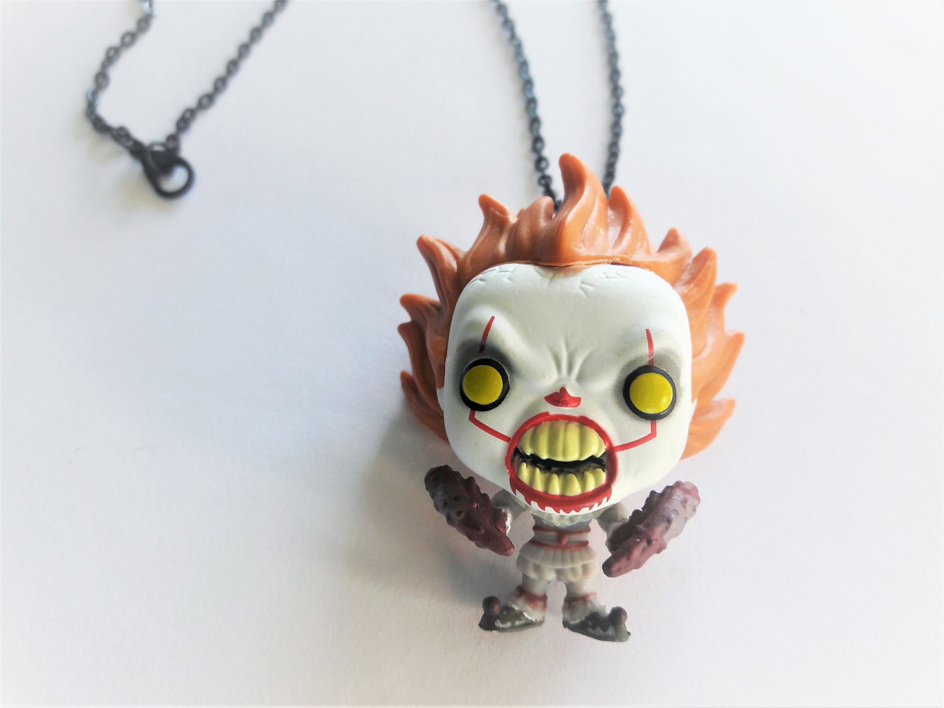 pennywise with crab legs