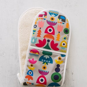Scandinavian Oven Mitts, Nordic Pot Holder, Scandi Double Oven Gloves, Oven Hot Pads, Christmas Cooking Gift