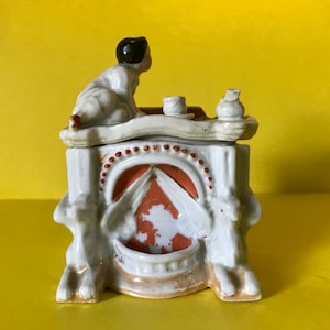 Antique Victorian Staffordshire England Fairings Trinket Porcelain Figurine Box