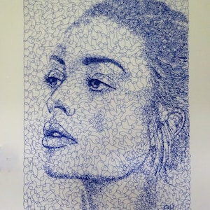 Art portrait au stylo 3D : tenture murale en dentelle bleue