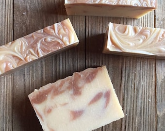 Jabón de leche de cabra con aroma a columpio en el porche trasero / Vainilla con tabaco Bourbon / Jabón natural / Jabón de leche de cabra / Jabón elaborado mediante proceso en frío