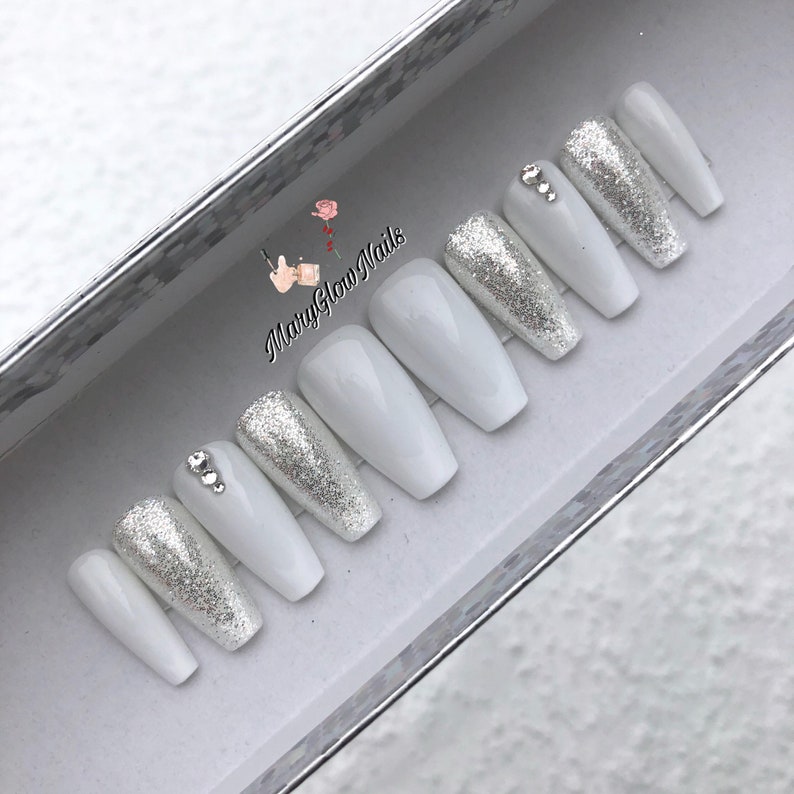 ALONDRA-Press on nails-Christmas white nails-white nails-one color nails-glitter nails-luxury press ons image 3