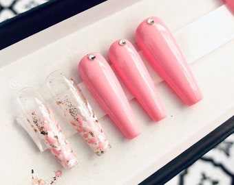 PRETTY IN PINK . Press On Nails - Glue On Fake Nails - Luxury Handmade Nail Tips. Pink Nails