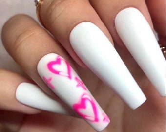 123-Press on nails-luxury nails-white nails-nail art-nails-short long nails-glue on nails-aesthetic nails