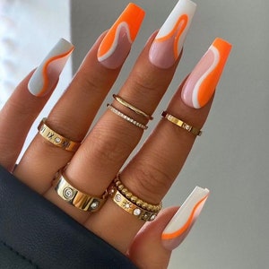 SAMANTHA-Press in nails-luxury nails-spring summer nails-glue on nails-aesthetic nails-orange nails