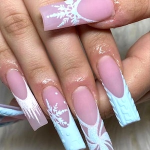 Press on nails-luxury nails-white nails-nail art-nails-short long nails-glue on nails-aesthetic nails 1