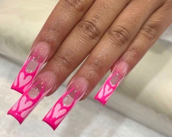 CORAZÓN-Press on nails-luxury nails-pink nails-French nails-glue on nails-heart flames nails-flames nails-trendy nails