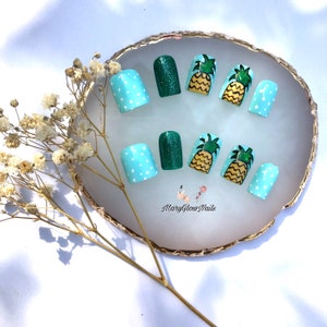 PINEAPPLE LOVER-Press on nails-Fake Nails-Reusable Nails-Luxury Nails