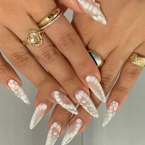 Aesthetic Blooming -Press on nails-luxury nails-white nails-nail art-almond nails-short long nails-glue on nails-aesthetic nails pearls