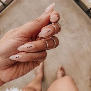 NEUTRAL GIRL-Press on Nails- luxury nails-glue on nails-fake nails-nude nails-aesthetics nails-neutral nails-reusable nails