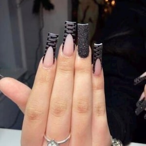 Black French Press on nails-luxury nails long square nails-nail art glitter nails black nails-glue on nails-aesthetic nails party nails