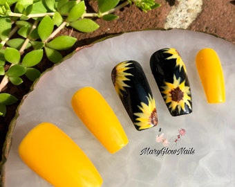 GIRASOL-Press on nails-Fake Nails-Reusable Nails-Luxury Nails-Nail Art