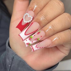 Vday strawberry heart Press on nails-luxury nails-white nails-nail art-nails-short long nails-glue on nails-aesthetic nails valentines nails