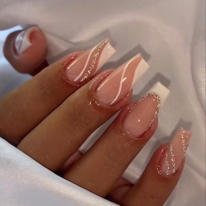 ITATII-Press on nails-French nails-white nails-luxury nails-glue on nails-glitter nails-aesthetic nails-reusable nails-reflective glitter