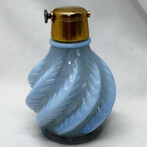 Vtg DevilBiss Perfume Atomizer Bottle Blue Swirl Feather Gold Plate Made In USA 8-200-37