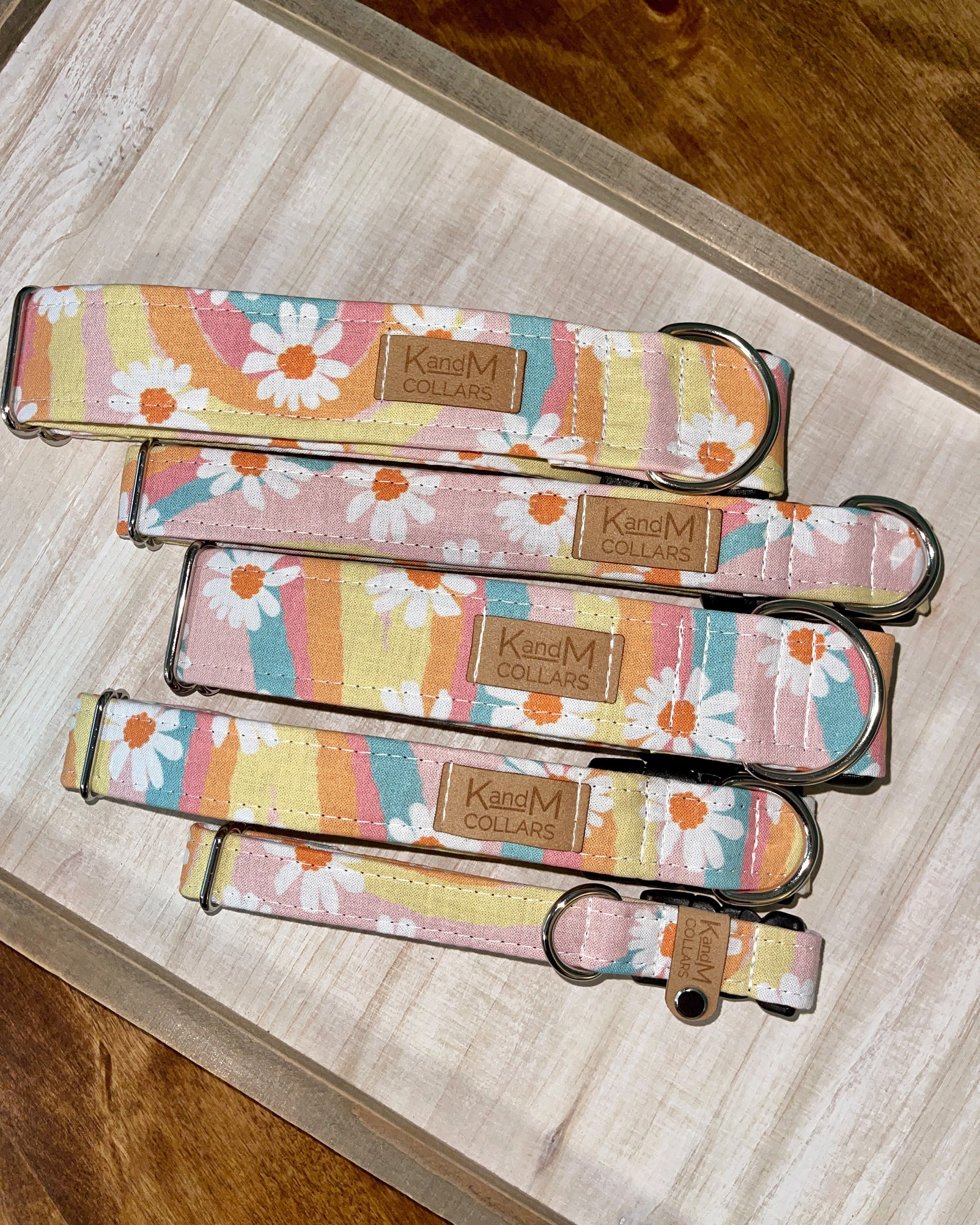 Groovy Daisies Dog Collar, Martingale or Flat Collar, Dog Collar