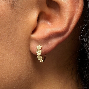 14k Gold Flower Hoop Earrings | Elegant Floral Motif Hoops | Perfect Gift for Her | Nature-Inspired Jewellery | Ideal for Special Occasions
