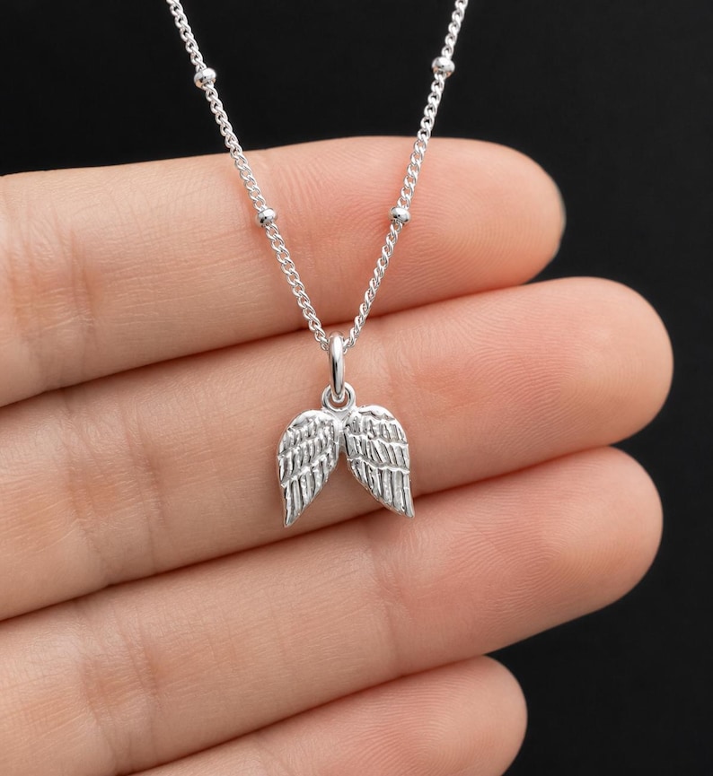 Dainty angel wing necklace