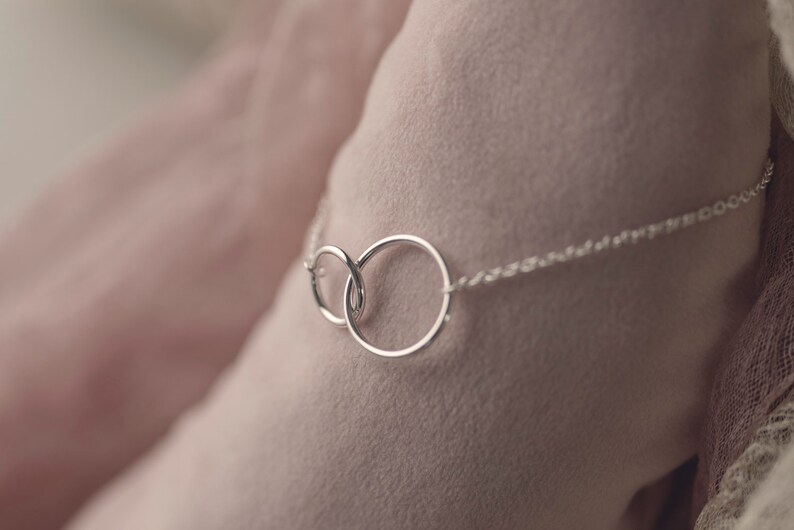 Jewellery Gift Best Friend Necklace Entwined Circles Necklace Dainty necklace Gift for Her Best Friend Gift Gift for Women