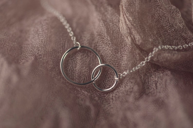 Jewellery Gift Best Friend Necklace Entwined Circles Necklace Dainty necklace Gift for Her Best Friend Gift Gift for Women