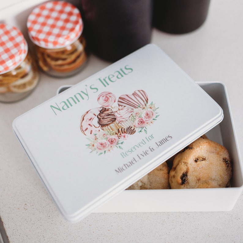 Personalised Cookie/Treat Tin Mothers Day Gift image 1