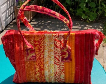 Red quilted tote bag.  Fun colourful patchwork bag.